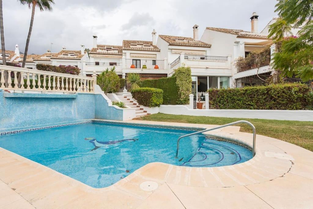 Stylish Spanish 3 Bd Townhouse On The Golden Mile Marbellac Extérieur photo