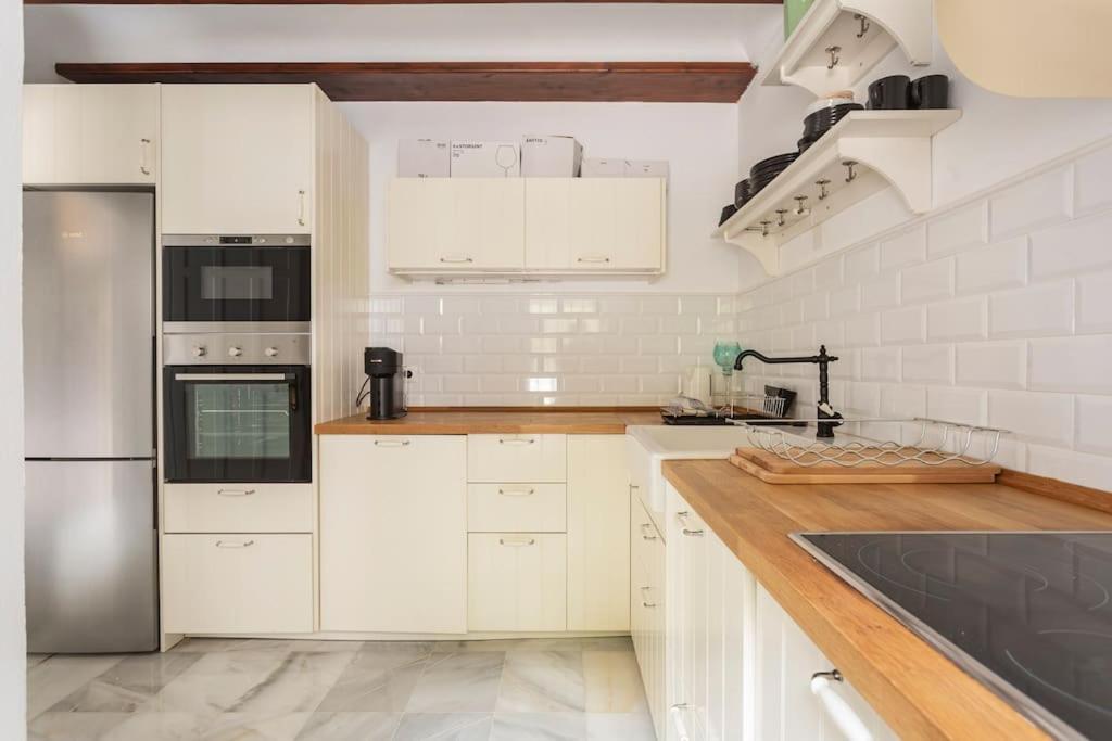 Stylish Spanish 3 Bd Townhouse On The Golden Mile Marbellac Extérieur photo