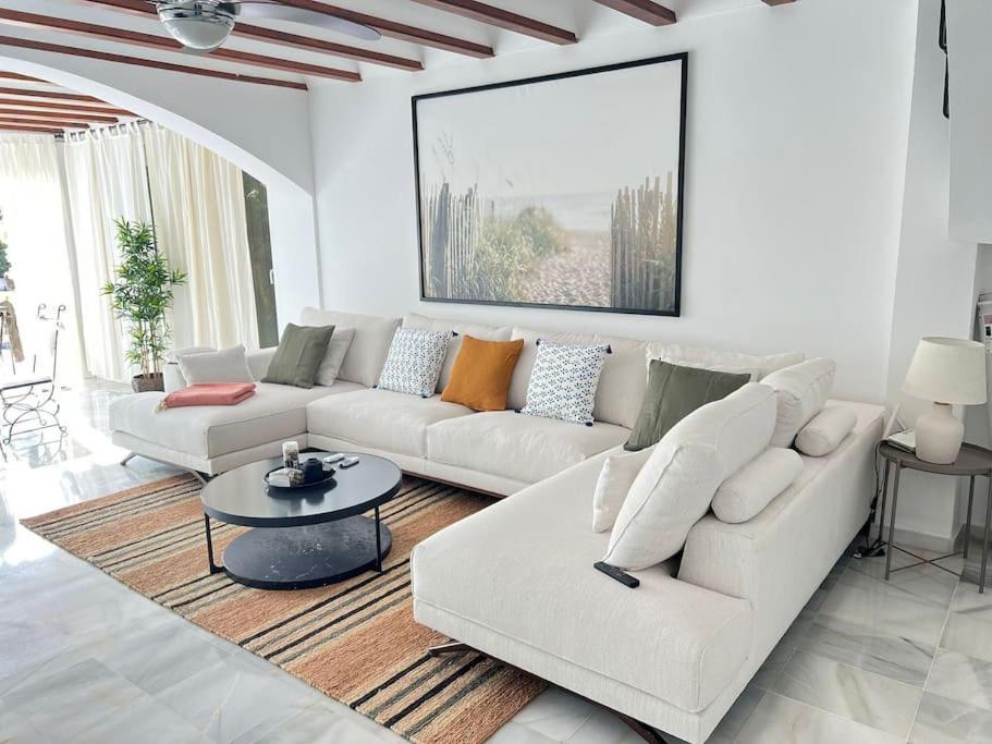 Stylish Spanish 3 Bd Townhouse On The Golden Mile Marbellac Extérieur photo